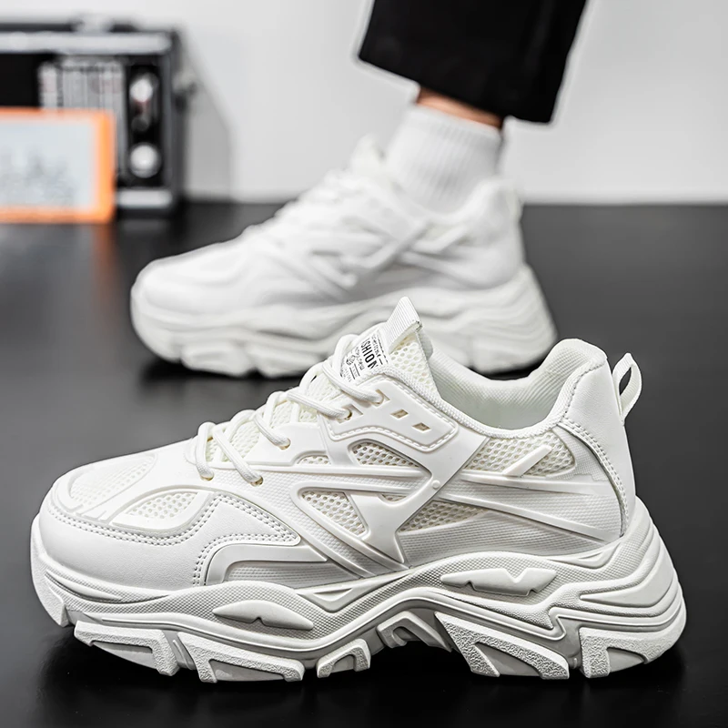 Men's casual sports shoes Four season new breathable Thick sole non-slip comfort outdoor running shoes students classic sneakers